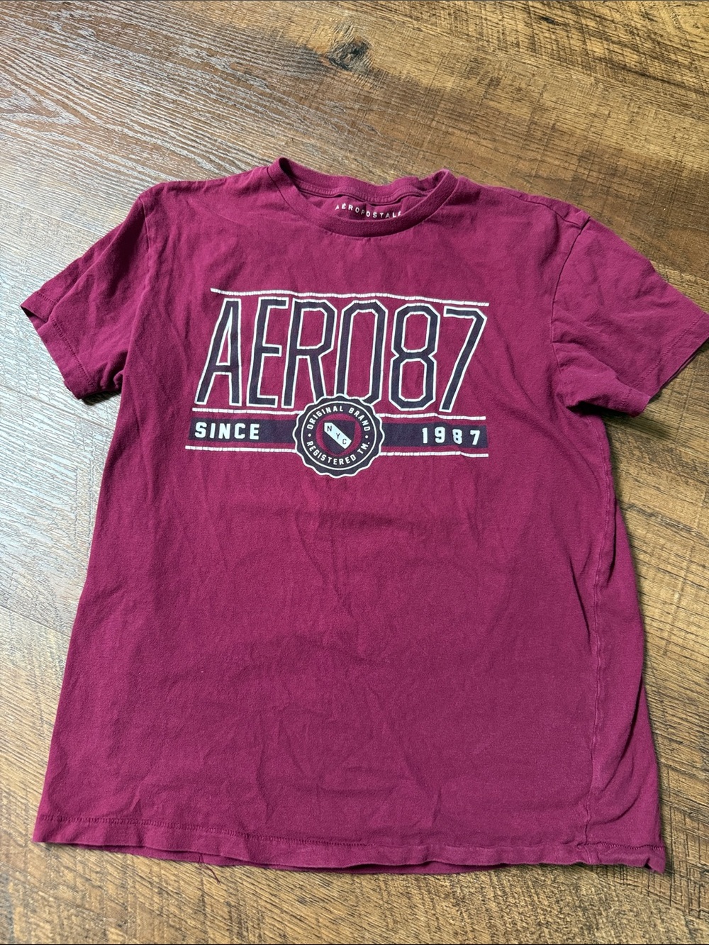 Aeropostale Men's Burgundy AERO87 Graphic Tee